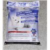 Image 1 : BAG OF GREEN FLAG DE-ICER AND ANTI SKID (GOOD TO