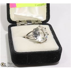 LADIES SILVER DINNER RING