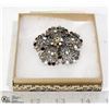 Image 1 : RHINESTONE FLOWER BROOCH