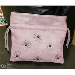 NEW LUSH LILAC LADIES PURSE WITH FLOWER & METAL