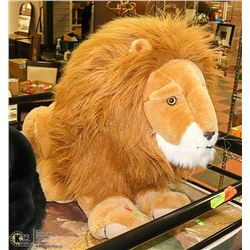 LARGE LION STUFFED ANIMAL