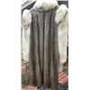 Image 2 : FUR COAT, FITS SMALL TO MEDIUM