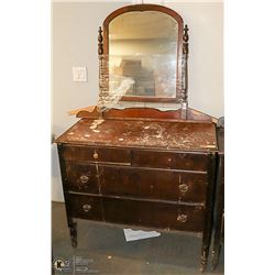 ANTIQUE WOODEN CHEST OF DRAWERS WITH MIRROR FRAME