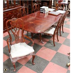 DINING ROOM TABLE WITH LEAF EXTENSION - CHERRY