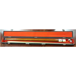 VINTAGE 2-PC POOL CUE IN HARD CASE - SOLID