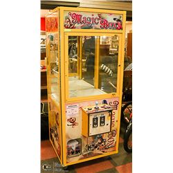 MAGIC BOX  COIN OPERATED CLAW MACHINE-WORKING
