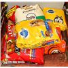 Image 1 : PALLET OF ASSORTED DAMAGED BAG DOG FOOD