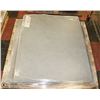 Image 1 : TILE - LIGHT GREY COLOR - WALL VENEER 32"X39"