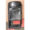 Image 1 : LOT OF 5 FOLDING CHAIRS