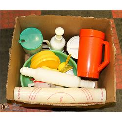 VINTAGE TUPPERWARE- ASSORTED BOX LOT