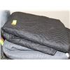 Image 1 : LOT OF 2 MOVING BLANKET
