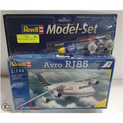 REVELL AVRO RJ85 MODEL-SET