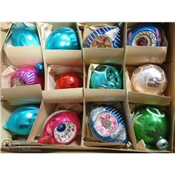 VINTAGE X-MAS DECORATIONS BOX OF 12