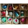 Image 1 : VINTAGE X-MAS DECORATIONS BOX OF 12  W/GLASS BELLS