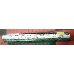 4 ROLLS OF ULTRA PREMIUM XMAS WRAP REVERSIBLE;