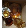 Image 1 : BOX OF VINTAGE GLASS ITEMS