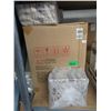 Image 1 : 4 Cases of 13" x 13" Printed Paper Napkins