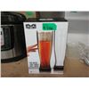 Image 1 : 4 Sets of 2 No-Tip Plastic Beer Glasses