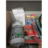 Image 1 : 2 Linens and 7 Pet Goods