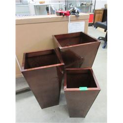 New 3 Piece Large Metal Planter Set