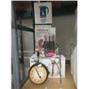 Image 1 : 5 Assorted Kitchen Ware & 1 Clock