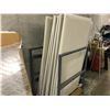 Image 2 : 18 GREY OFFICE PARTITIONS