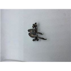 SILVER BROOCH WITH BIRDS