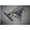 Image 2 : Garden Tool Lot