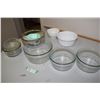 Image 1 : Bowls, 3 Matching Pyrex, 1 Pottery Bowl