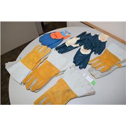 New Gloves Lot