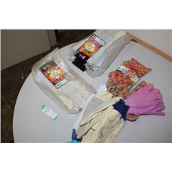 New Gloves Lot