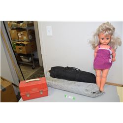Tent, Lunchbox, Regal Doll