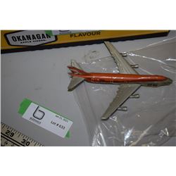 Lintoy Air Canada Set