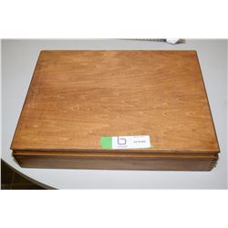 1847 Rogers Flatwear Set