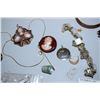 Image 2 : Costume Jewelry