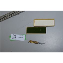 Beautiful Mint Dress Knife