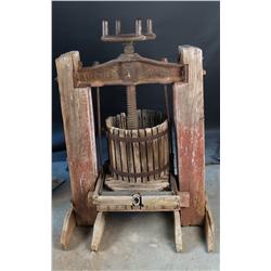 "American Cider Mill"  Fruit Press w at