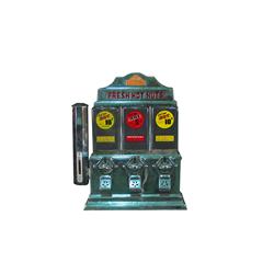 Challenger, 3-Globe Vending Machine