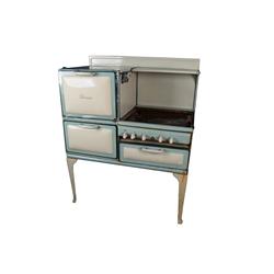 "Wedgewood"  Green & Creme Porcelain Ki