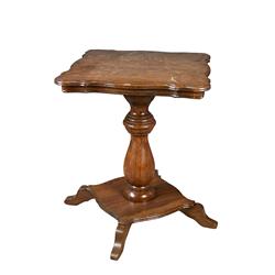 Oak Table