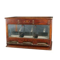 "Bennett" Cigar Vendor