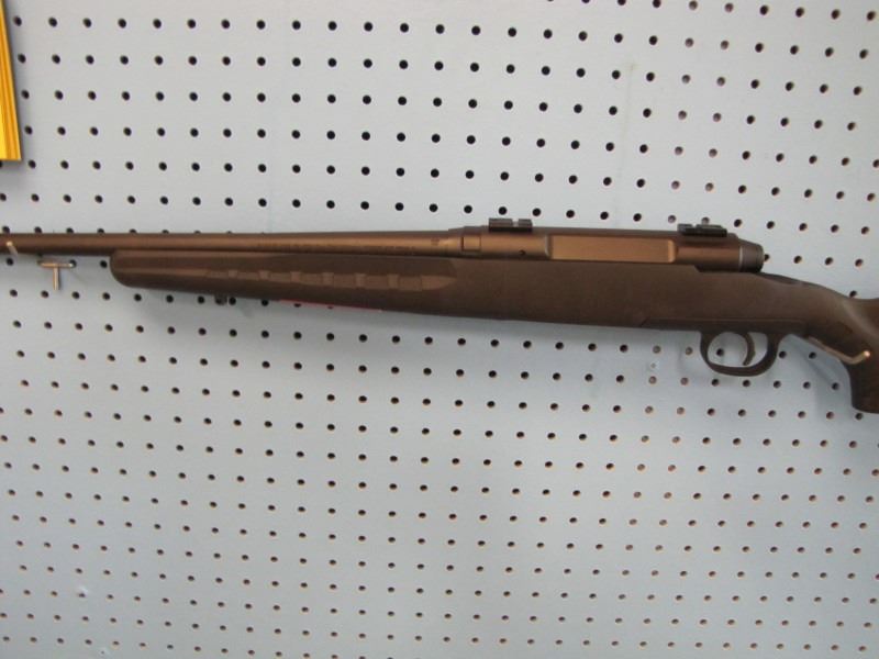 Savage Arms axis 22250 rem bolt action clip synthetic stock scope mounts