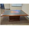 Image 1 : CONFERENCE TABLE