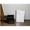 Image 2 : OFFICE CONTENTS, INCLUDES 5 TIER BOOKCASE, 5 DRAWER METAL FILE CABINET, WHITEBOARD, AND MORE