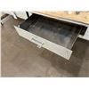 Image 2 : GREY METAL AND WOOD WORKBENCH WITH 4 DRAWERS 147"L X 37"W X 57"H