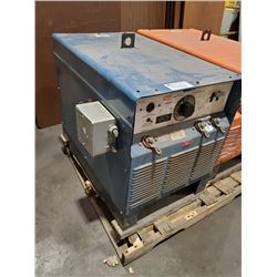 MILLER DIRECT CURRENT ARC WELDING MACHINE, MODEL SRH-333