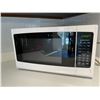 Image 1 : Hamilton Microwave