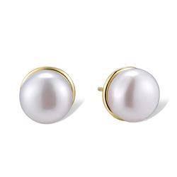 A 14KT YELLOW GOLD AND PEARL EARRING.