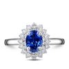 Image 2 : A 14KT WHITE GOLD AND SAPPHIRE & DIAMONDS RING.