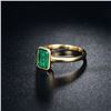 Image 4 : A 14KT YELLOW GOLD AND EMERALD RING.